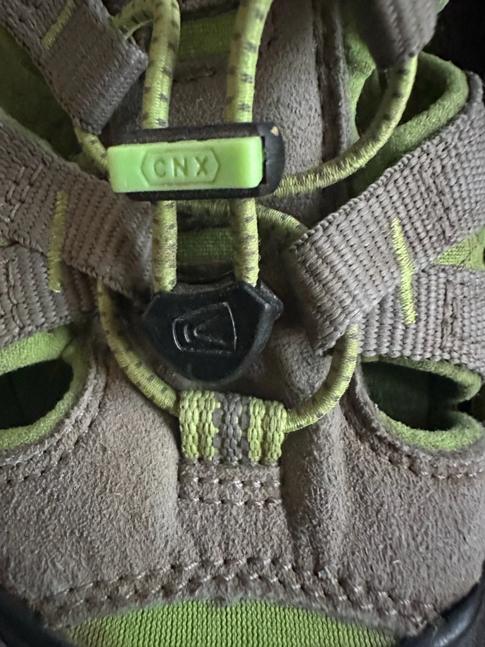 KEEN Clearwater CNX Sandals Lime Green Gray‎ Youth Size 3